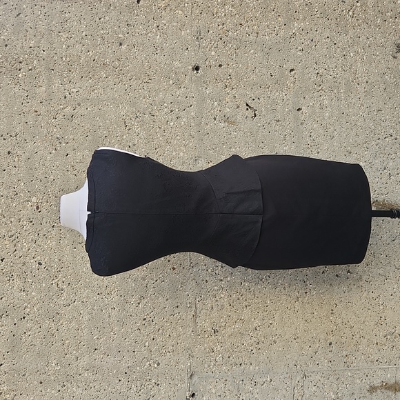 Tahari black pencil dress with peplum - Picture 13 of 14